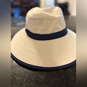 Coolibar Navy and White Sun Hat
